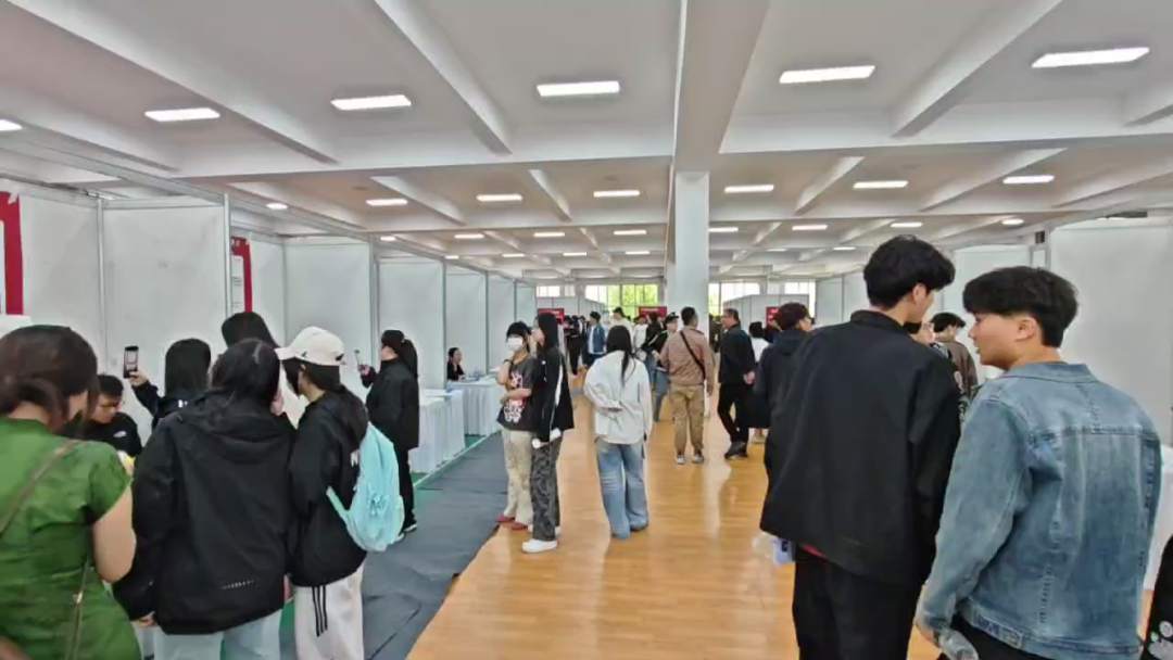 推动政企校联动 为企业搭建人才“暖心桥”