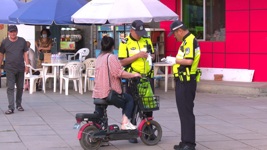 “一盔一带”织密交通安全防线 夏季综合整治深入推进